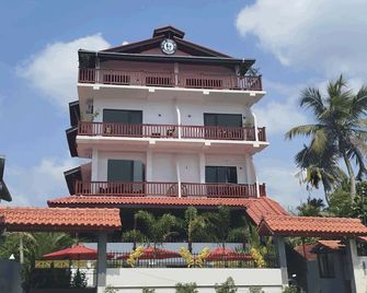 Lucky Monkey Inn and Restaurant - Weligama - Κτίριο