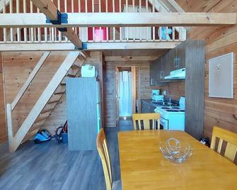 Auberge Chateau Lamontagne - Sainte-Anne-des-Monts - Essbereich