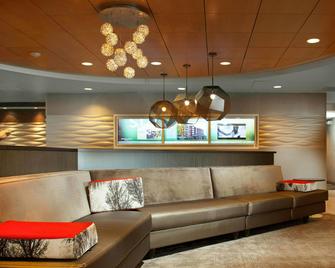 Springhill Suites Cincinnati North/Forest Park - Cincinnati - Lobby