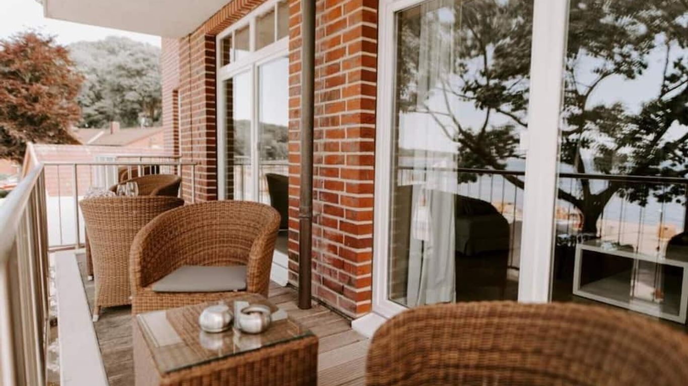 Heikendorf Ostseebad Strandhotel mit Sauna by Belvilla