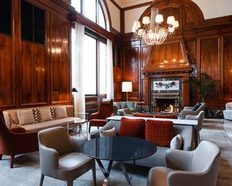 The Benson Portland, Curio Collection by Hilton - Portland - Area lounge
