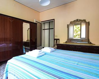 Residenza Parco Ducale - Parma - Schlafzimmer