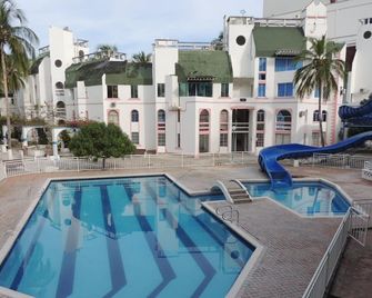 Apartamento vacacional - Rodadero, Santa Marta - Santa Marta - Pool