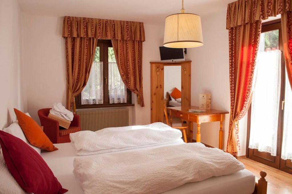 Hotel Chalet Rifugio Al Faggio - פייבה די לדרו