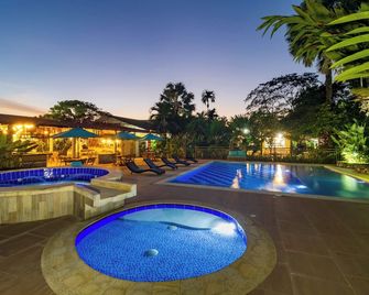 Nq Hotel Orinoquia - Villavicencio - Pool