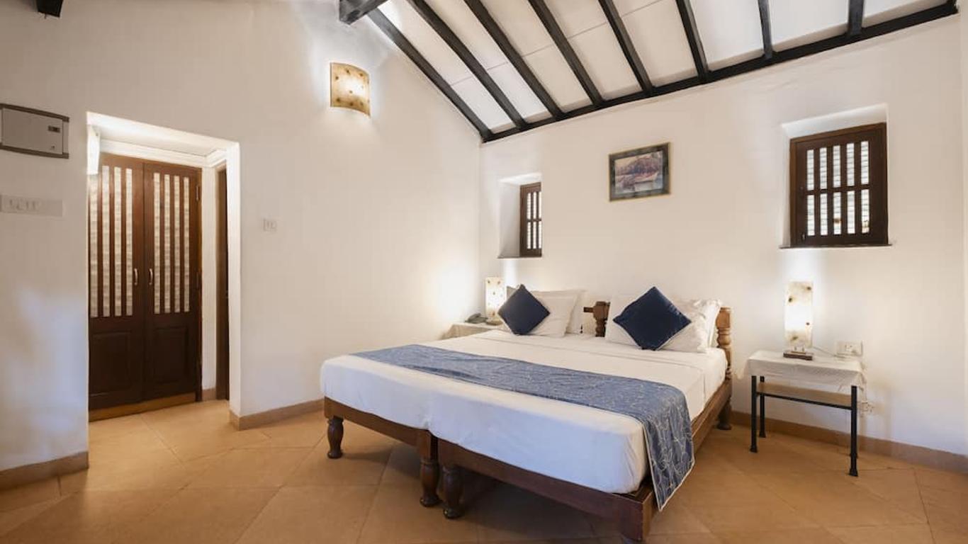 Granpa's Inn Hotel Bougainvillea