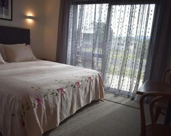 Paradise In Whitianga B & B - ويتيانغا - غرفة نوم