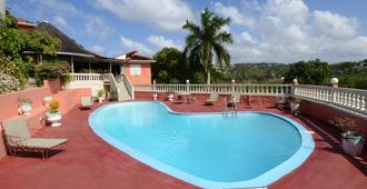 Verney House Resort - Montego Bay - Kolam