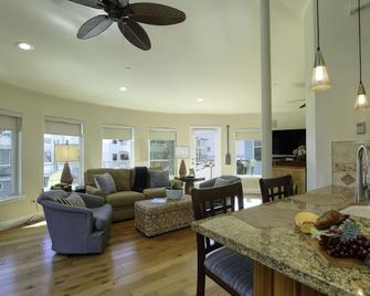 Studio condo with ocean views, steps to the beach - Avila Beach - Jídelna