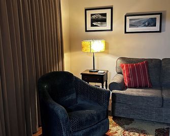 Mount Baker and water view. - Anacortes - Huiskamer
