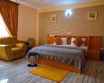 Exotic Palace Hotel - Ablekuma - Bedroom