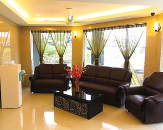 Hotel Rasah Seremban - Seremban - Living room