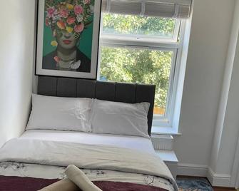 Nikoda Lodge - Gillingham - Bedroom