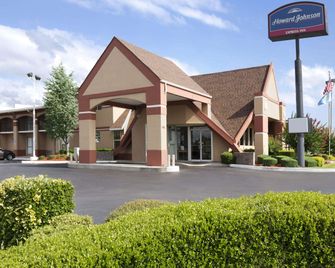 Howard Johnson by Wyndham Oklahoma City Airport/ Fairgrounds - Oklahoma City - Bygning