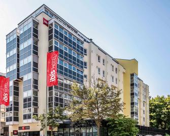 ibis Augsburg Hauptbahnhof - Augsburg - Building