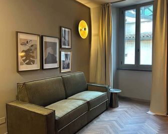 Ambra & Smeraldo - Immobili e Soluzioni Rent - Bergamo - Sufragerie