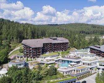 Hotel Vier Jahreszeiten am Schluchsee - Schluchsee - Bâtiment