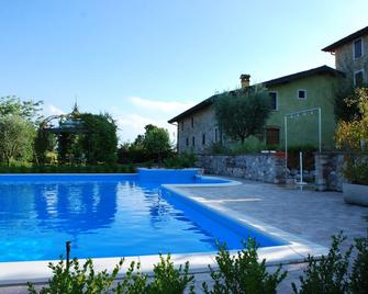 Agriturismo Macesina - Bedizzole - Басейн