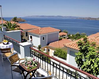 Clara Resort - Petra - Balcon