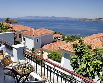 Clara Resort - Petra - Balkon
