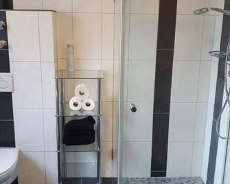 Katjas Ferienwohnung - Nittel - Bad