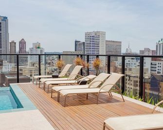 أول باتل - سويس - كوريتيبا - شرفة