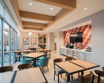 Hyatt Place Sacramento Int Airport - סקרמנטו - מסעדה