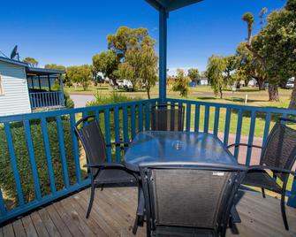 Big4 Port Fairy Holiday Park - Port Fairy - Balcony