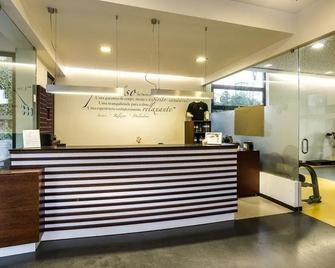 Paraíso Villas & Spa - Guimarães - Recepción