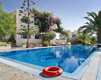 Paradise Resort - Akrotiri - Piscina