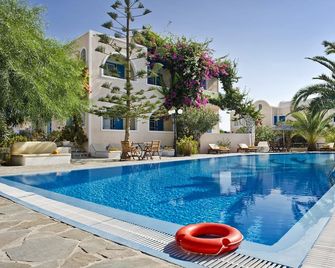 Paradise Resort - Akrotiri - Svømmebasseng