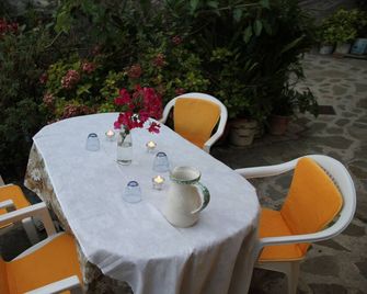 Vacation Apartment Casa Maria Russo - Casal Velino - Terasa