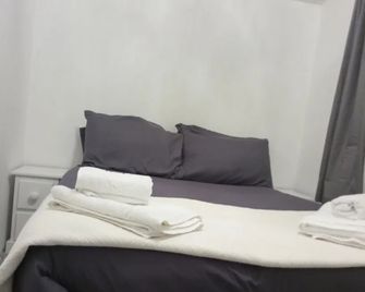 Captivating 1-Bed Chalet in Newquay - Newquay - Chambre