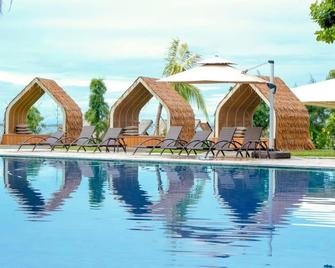 Savoy Hotel Mactan - לאפו-לאפו סיטי - בריכה
