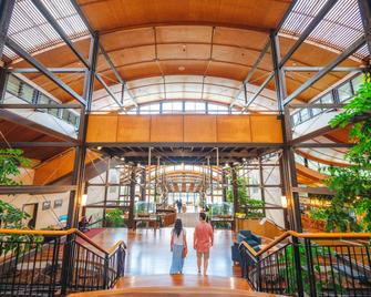 Kingfisher Bay Resort - Fraser Island - Lobby