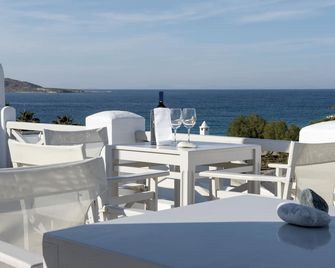Kanale's Rooms and Suites - Naousa - Balcón