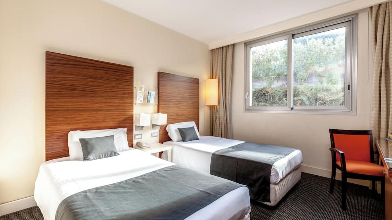 La Meridiana Bleisure Hotel