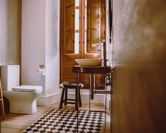 Hotel Luz Almonaster - Almonaster la Real - Bathroom