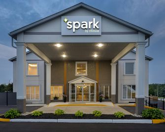Spark by Hilton Woodstock - Вудсток - Будівля