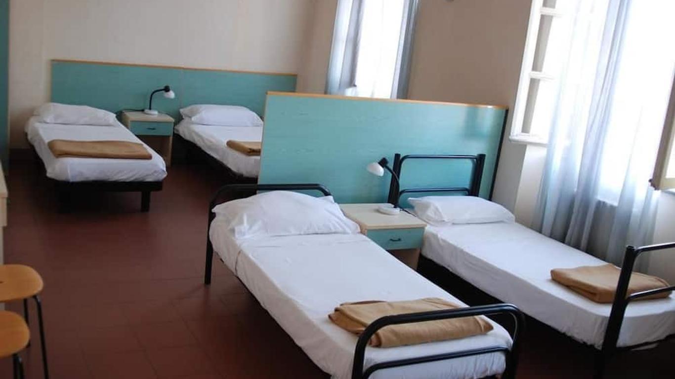 Il Chiostro Hostel And Hotel