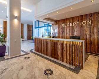 Kamari Beach Hotel - Lardos - Recepción
