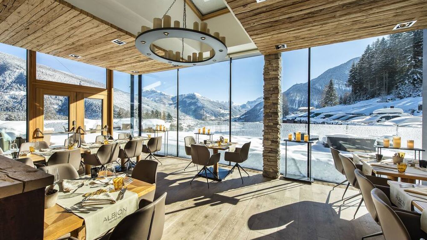 Hotel Albion Mountain Spa Resort Dolomites