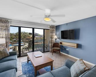 Ocean View at Island Club - Hilton Head Island - Living room
