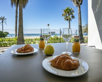 Pins Platja Apartments - Cambrils