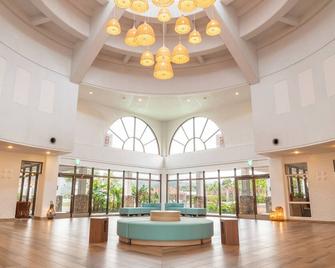 Watermark Hotel Okinawa Kume Island - Kumejima - Lobby