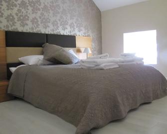 3 bedroom, sleeps 6, beautiful Village in the centre of Ireland - Multyfarnham - Habitación