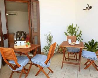 B&B Minerva - Castro - Essbereich