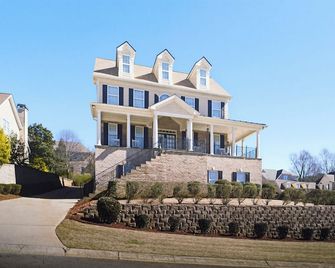 The Shady Tree Escape with a free rental car for Fifa World Cup - Villa Rica - Budova