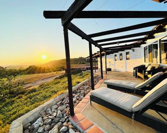 Panorama Paradiso by CasadeLuz, 5Acre 360 Retreat close to Old Town Temecula Wine Country - Temecula - Balcón