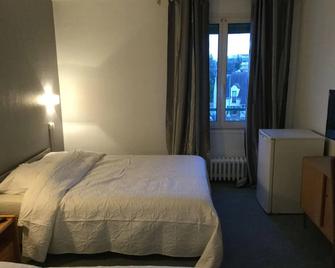 Hotel Saint Charles - Rambouillet - Bedroom
